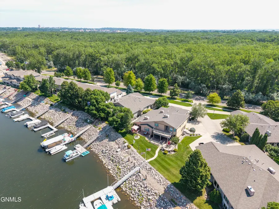 1330 Riverwood Drive, Bismarck, ND 58504 - #3