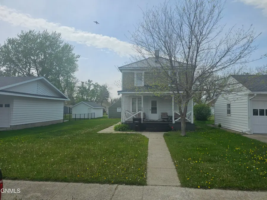 210 9th Street S, Wishek, ND 58495 - #2