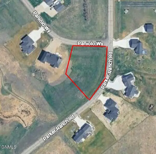 14140 Paniolo Way, Bismarck, ND 58503