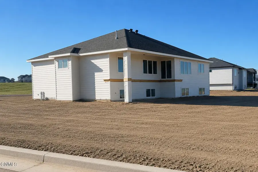 2722 Frisco Way, Bismarck, ND 58503 - #3