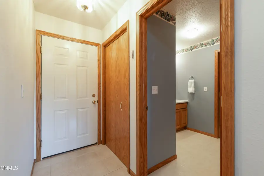 704 Bridgeport Drive #7, Bismarck, ND 58504 - #3
