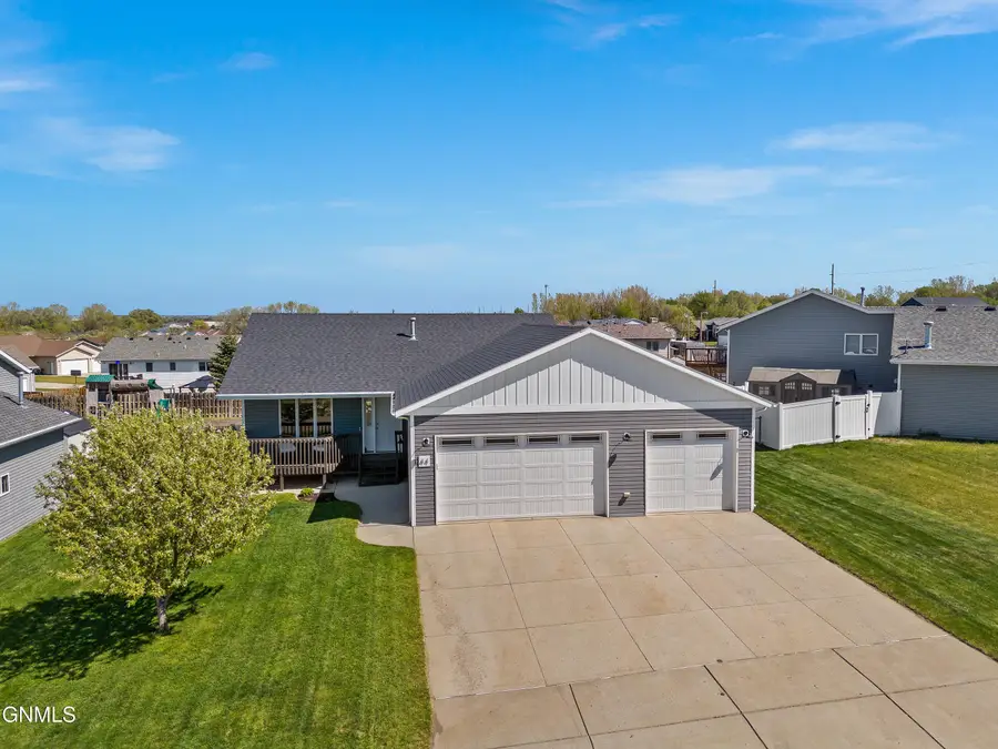44 Mcginnis Way, Lincoln, ND 58504 - #2