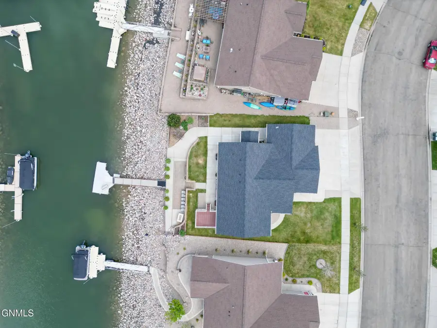 2109 Bridgeview Court Se, Mandan, ND 58554 - #3