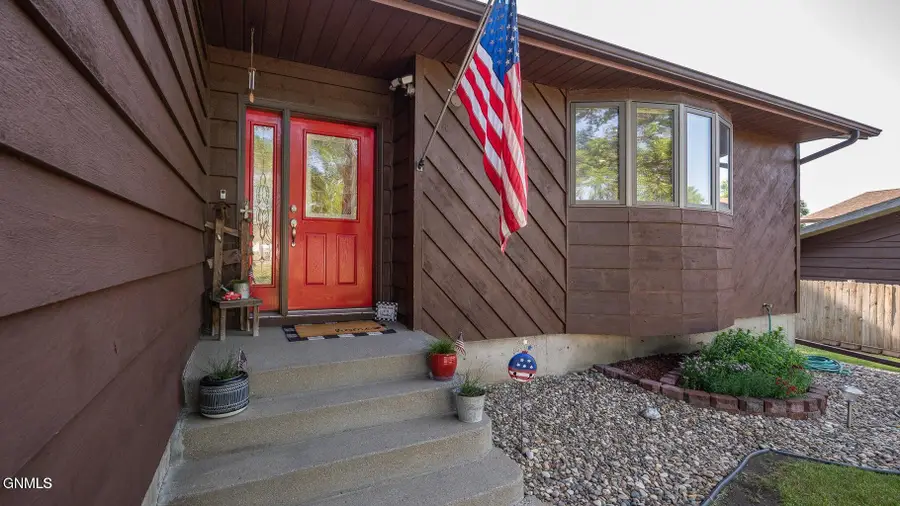 1600 1st Avenue Ne, Beulah, ND 58523 - #3