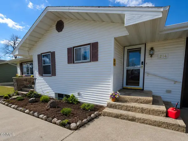 214 Avenue F E, Napoleon, ND 58561