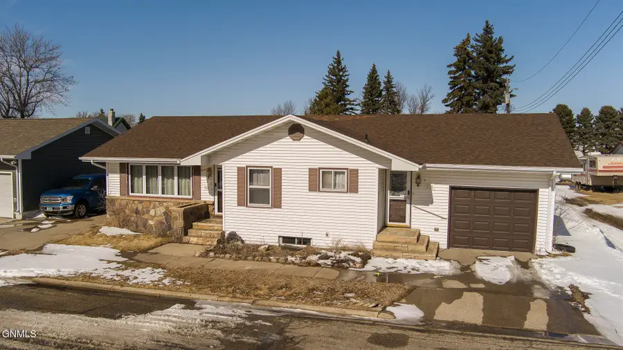 214 Avenue F E, Napoleon, ND 58561 - #3