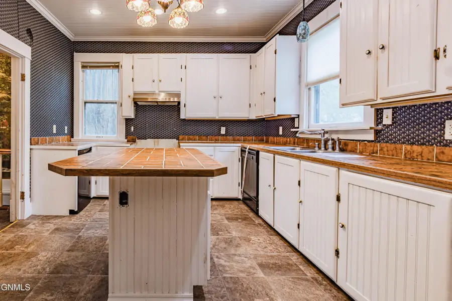 422 12th Street, Bismarck, ND 58501 - #3