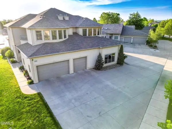 1408 Riverwood Drive, Bismarck, ND 58504