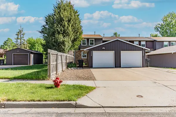 3809 Renee Drive, Bismarck, ND 58503