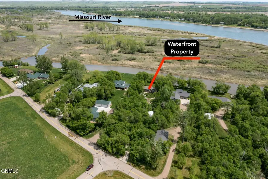 8550 Willow Road N, Mandan, ND 58554 - #2