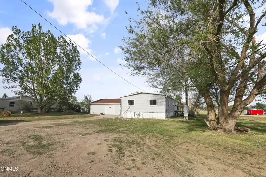 3503 6th Avenue E, Williston, ND 58801 - #3