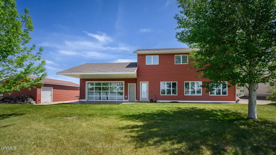 174 Shoreline Drive S, Dawson, ND 58428 - #2