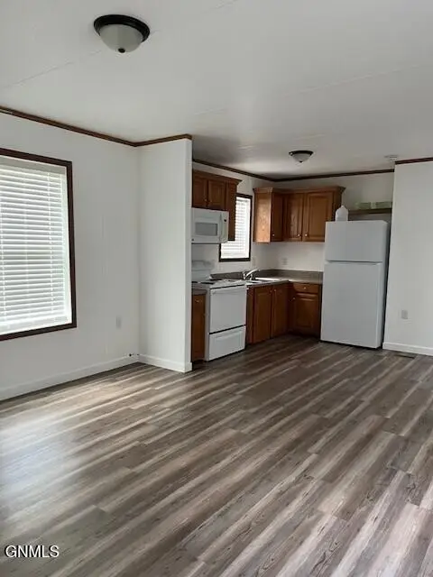 402 East Street N, Hebron, ND 58638