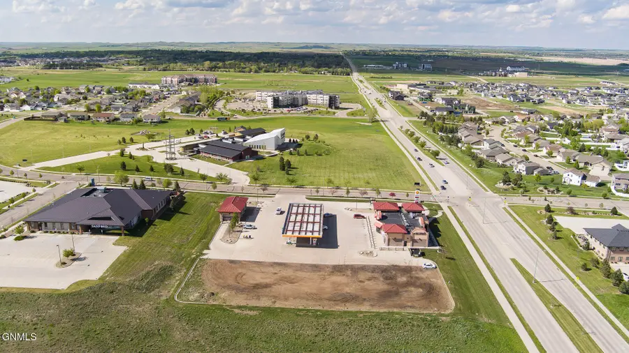 4502 Washington Street, Bismarck, ND 58503 - #2