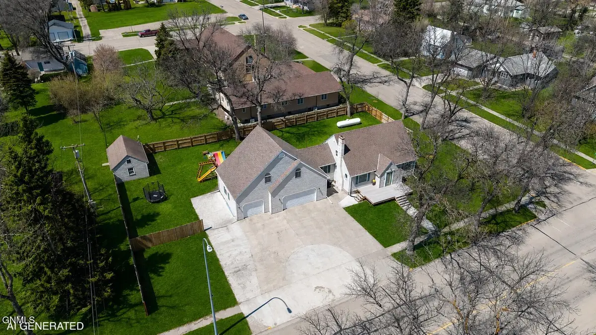 806 9th Street Nw, Cooperstown, ND 58425 - #1
