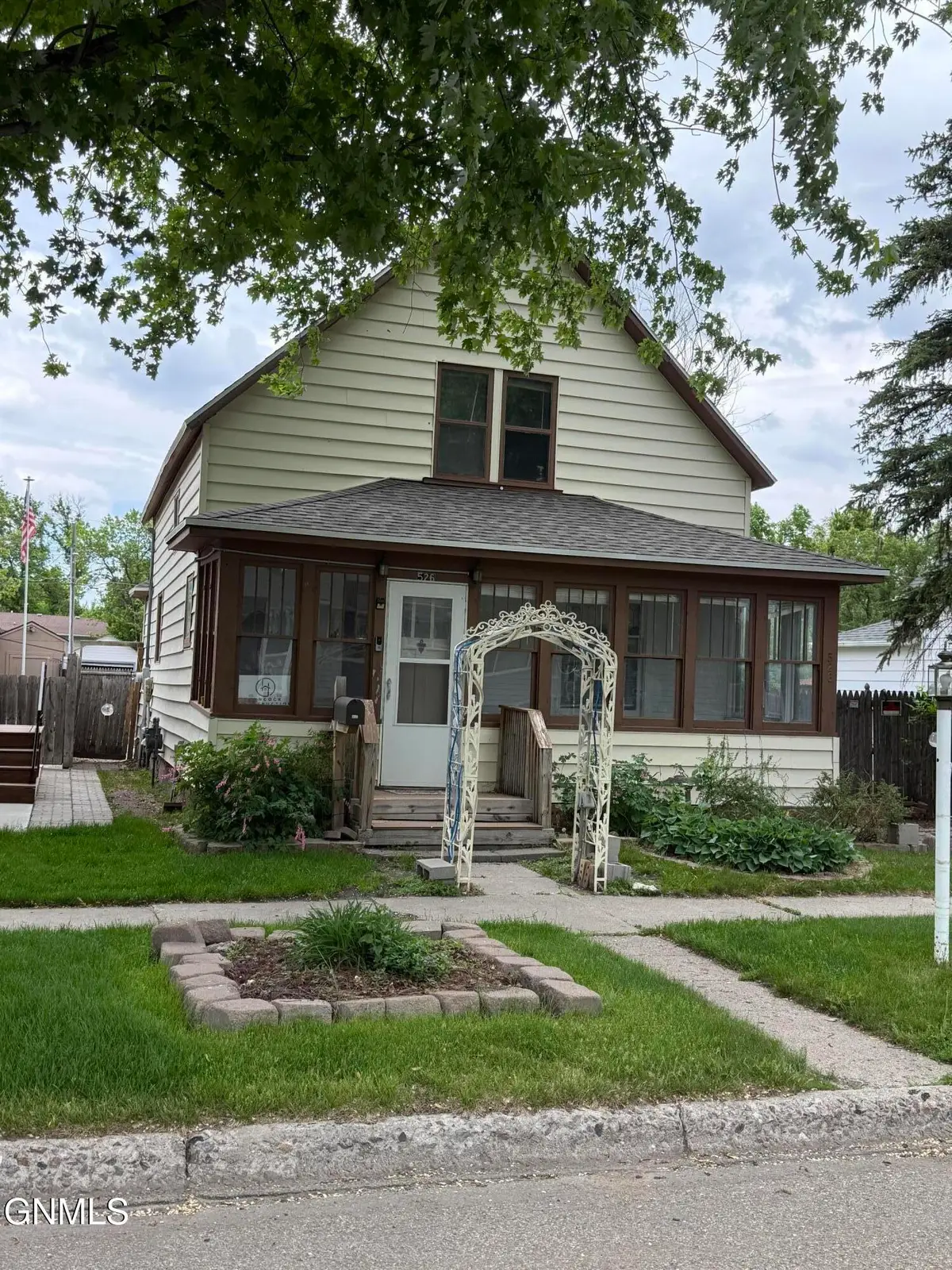 526 3rd Street Sw, Jamestown, ND 58401 - #1