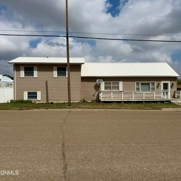 19 2nd Street E, Culbertson, MT 59218