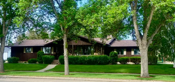 1101 University Avenue, Williston, ND 58801