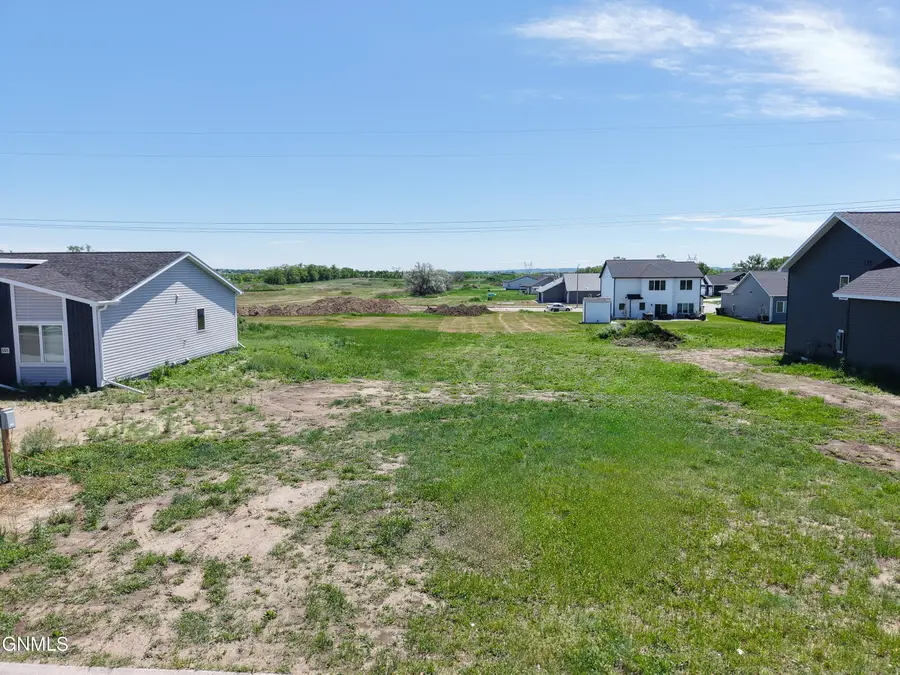 5319 Hendrickson Drive, Bismarck, ND 58504 - #2