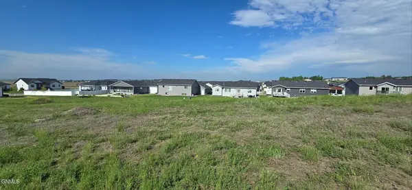 3808 Steel Street, Bismarck, ND 58503