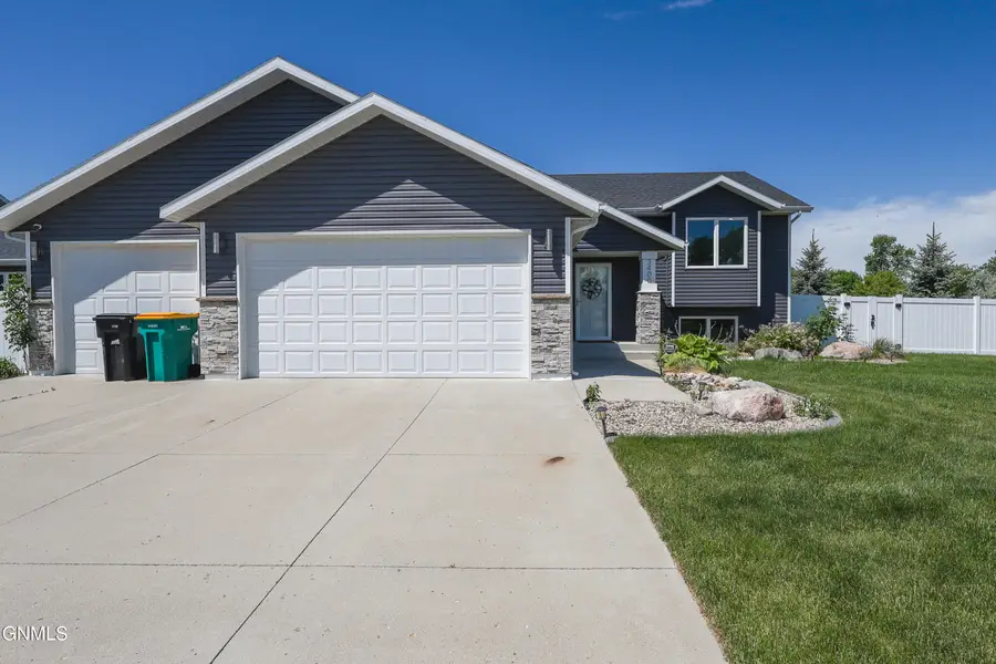 3400 Meridian Drive, Bismarck, ND 58504 - #3
