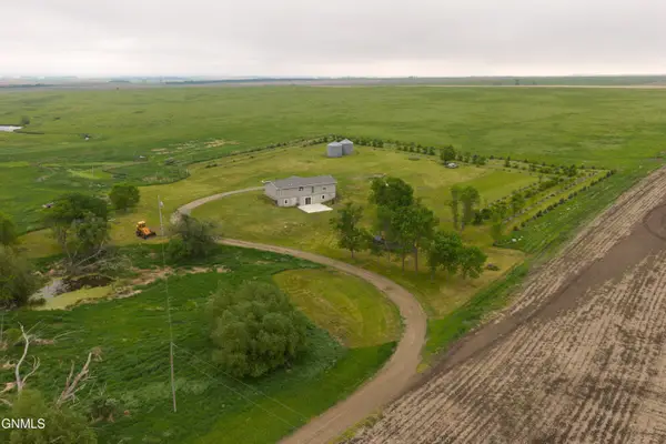 950 94th Street Se, Strasburg, ND 58573