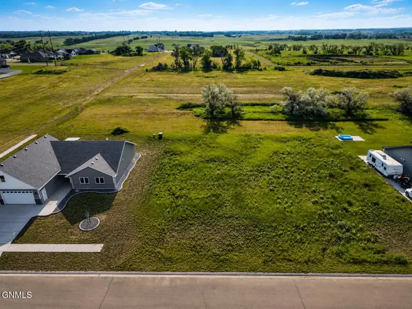 505 Koenig Drive, Bismarck, ND 58504