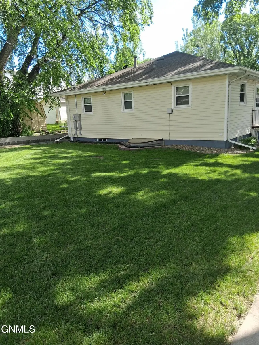 1520 Laforest Avenue, Bismarck, ND 58501 - #3