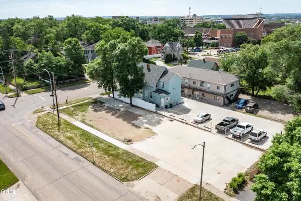 622 N 3rd Street, Bismarck, ND 58501