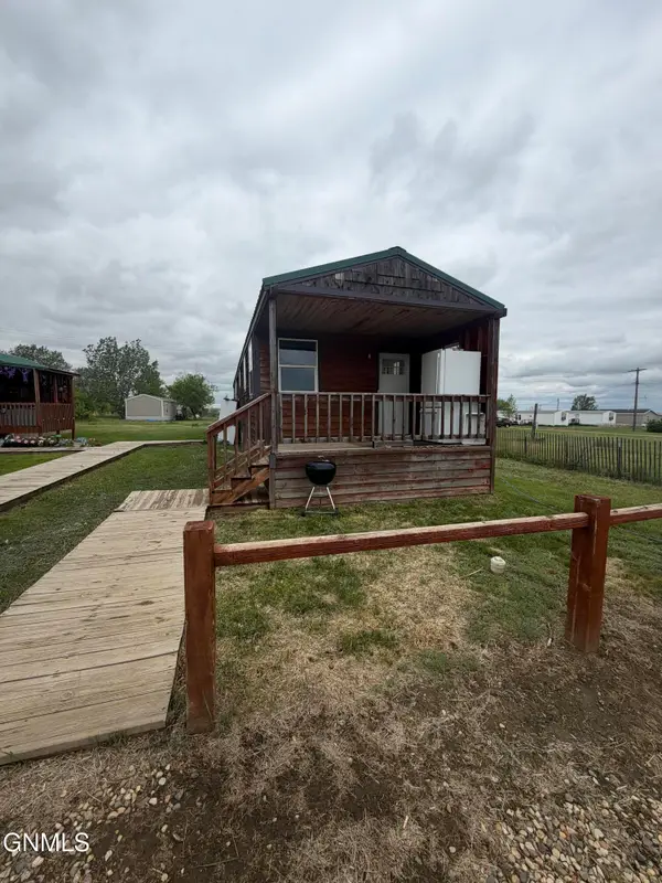 206 Adams Street, Noonan, ND 58765