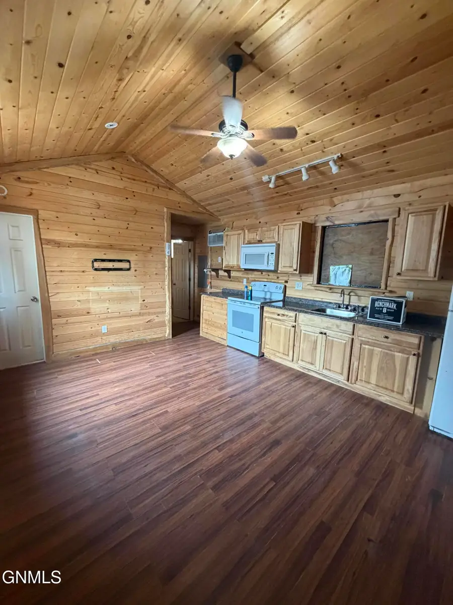 205 Adams Street, Noonan, ND 58765 - #2
