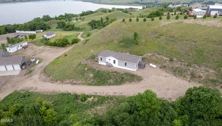 8166 Palm Road, Linton, ND 58552 - #2
