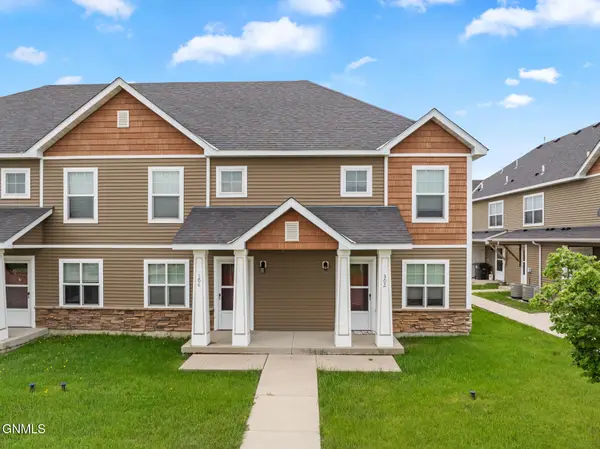 302 10th Avenue Se, Stanley, ND 58784