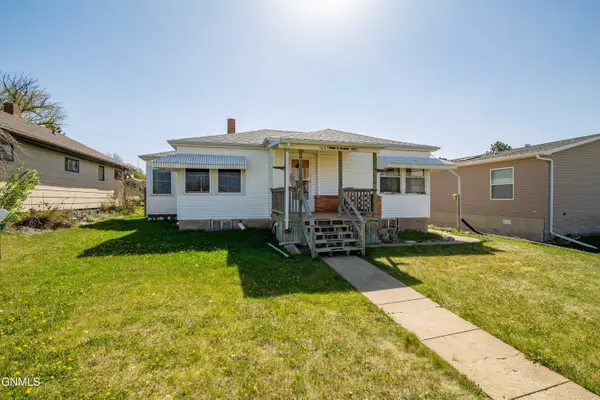 103 Iowa Avenue, Mott, ND 58646