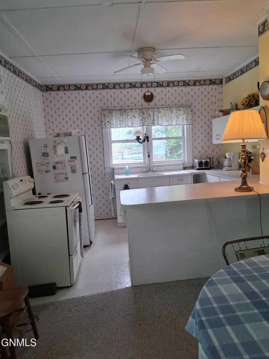 307 Sandy Beach Road, Jamestown, ND 58401 - #3
