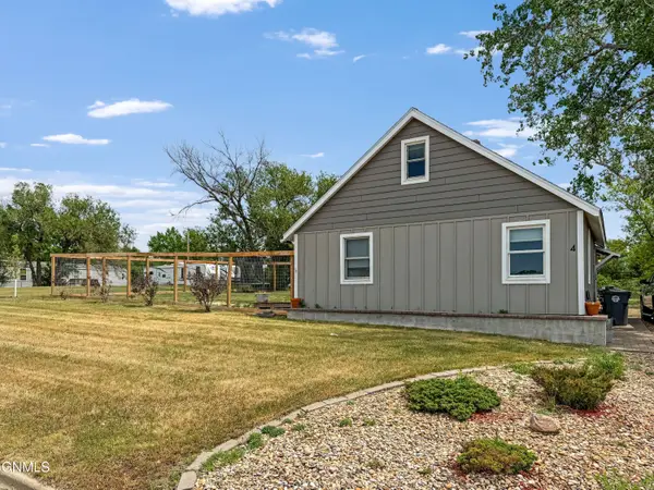 4 Hanks Street, Grenora, ND 58845
