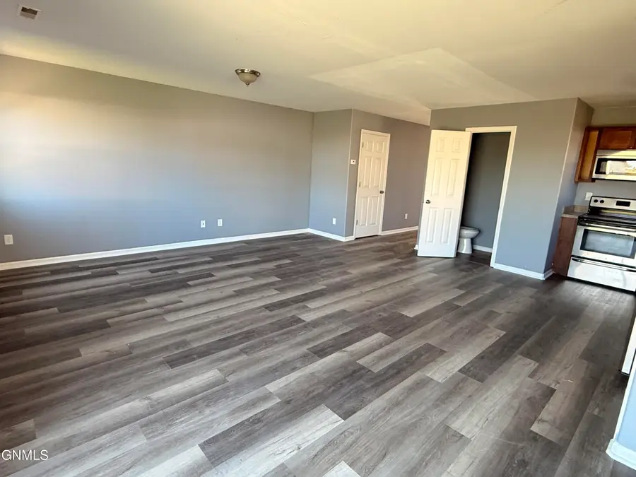 3306 10th Avenue Ne, Watford City, ND 58854 - #3