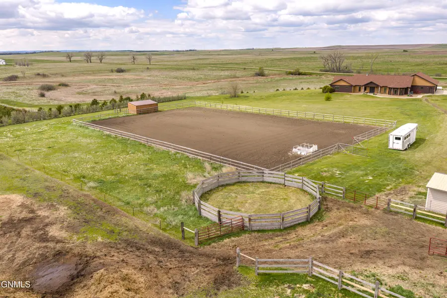 6311 106th Street Ne, Bismarck, ND 58503 - #2