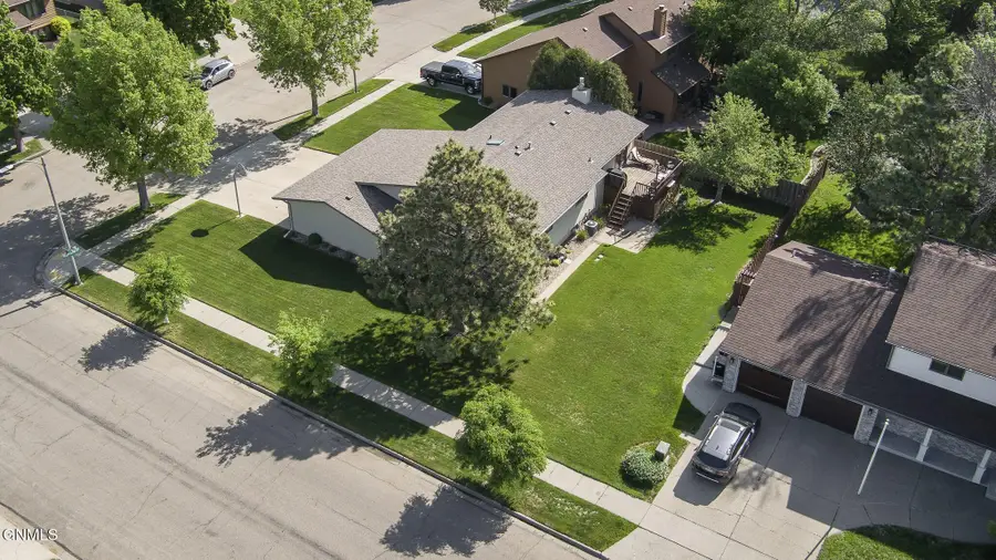 3626 Hackberry Street, Bismarck, ND 58503 - #3