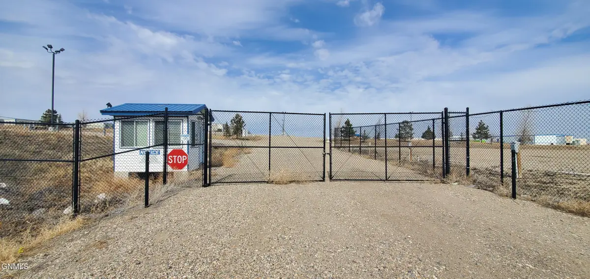 13589 57th Street Nw, Williston, ND 58801 - #1
