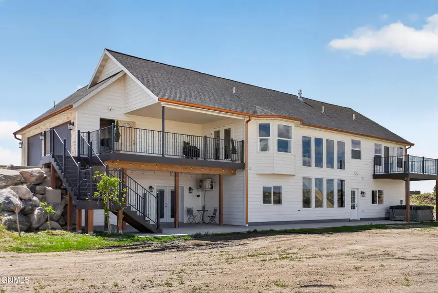 1114 37th Avenue Se, Williston, ND 58801 - #3