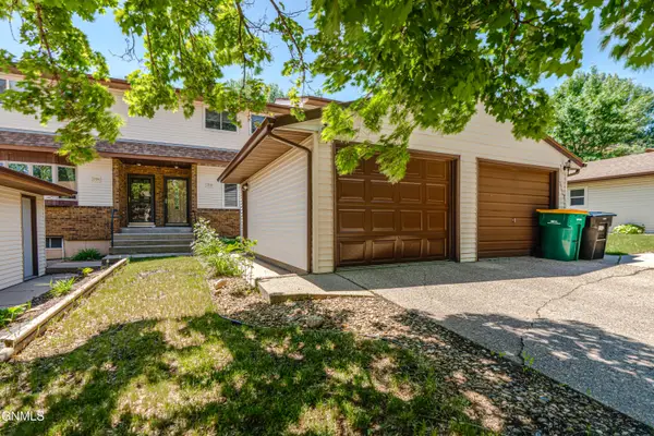 3720 Renee Drive, Bismarck, ND 58503