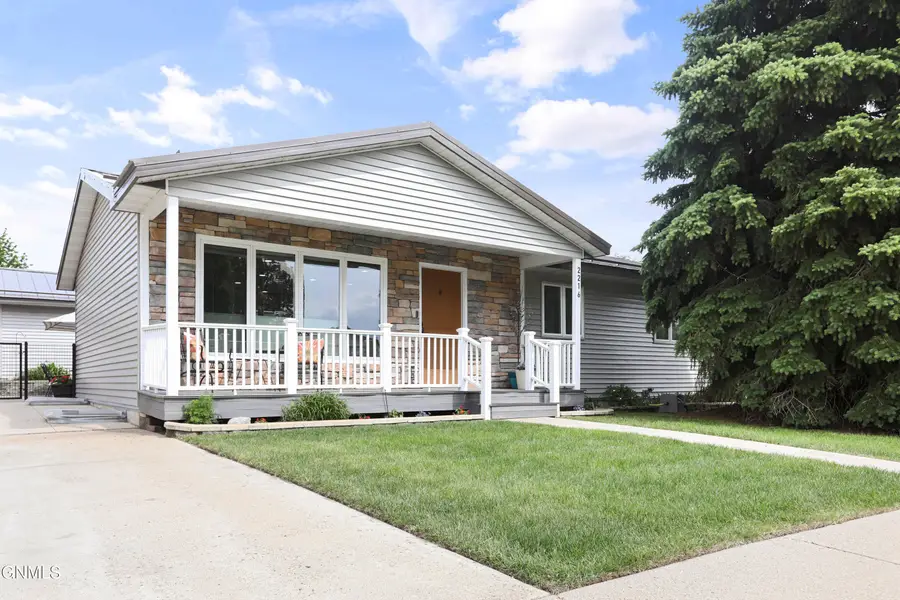 2216 8th Avenue E, Williston, ND 58801 - #3
