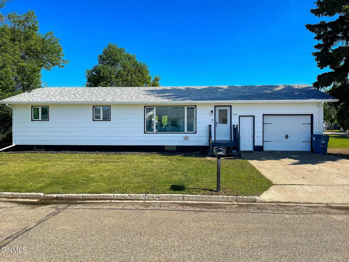 431 7th Avenue Se, Stanley, ND 58784 - #1