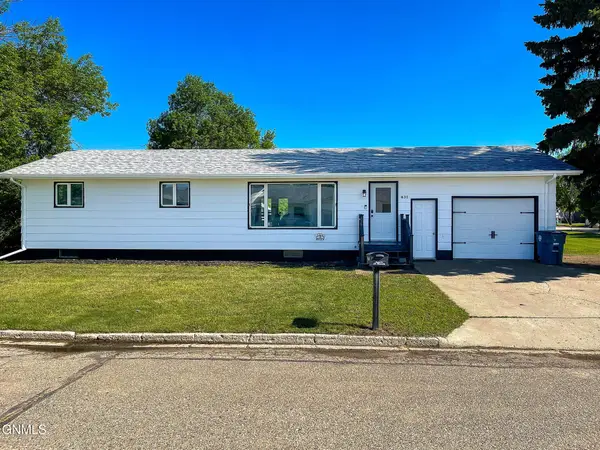 431 7th Avenue Se, Stanley, ND 58784