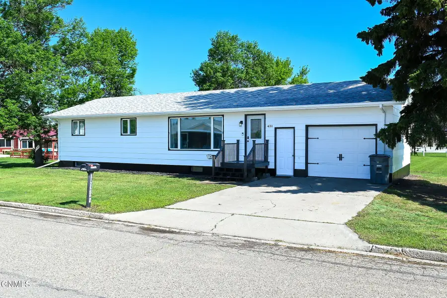 431 7th Avenue Se, Stanley, ND 58784 - #2