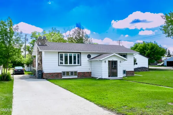 317 2nd Street Se, Stanley, ND 58784