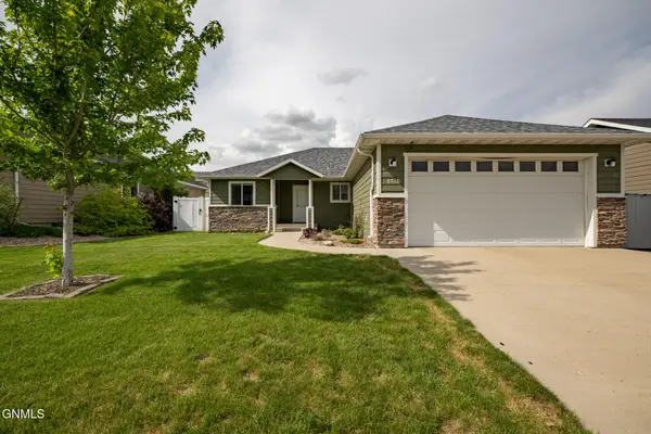 2010 23rd Street W, Williston, ND 58801