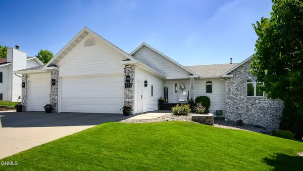 751 Juniper Drive, Bismarck, ND 58503