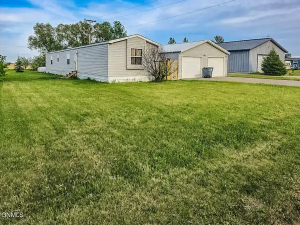 90 1st Street E, Coleharbor, ND 58531